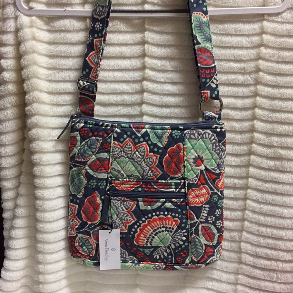 NWT Vera Bradley Hipster - nomadic floral print
